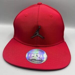 Air Jordan Pro Hat‎ Kids Red Metal Logo Jumpman Snap Back Cap